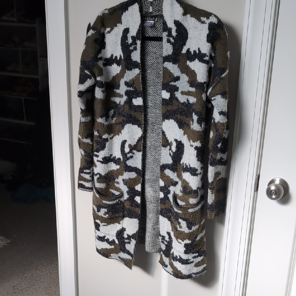 VENUS Army Print Sweater Coat XS